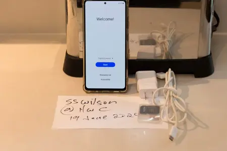 S20 front powered on.jpg