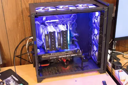 Case with Air Glass off.jpg