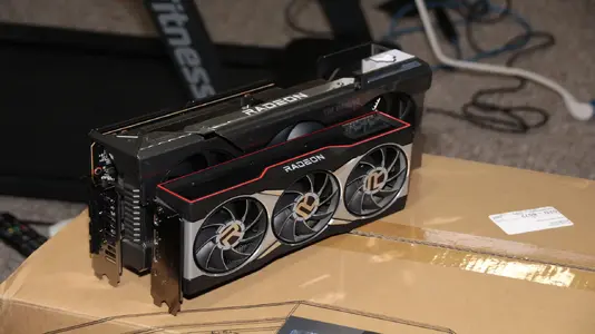 7900 6800 comparison.jpg