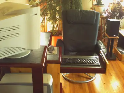 Computer desk 3 2009.webp